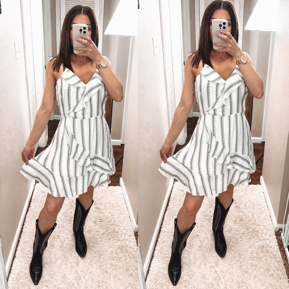 Lydelle Flirty black and white striped ruffle linen styled dress size Large